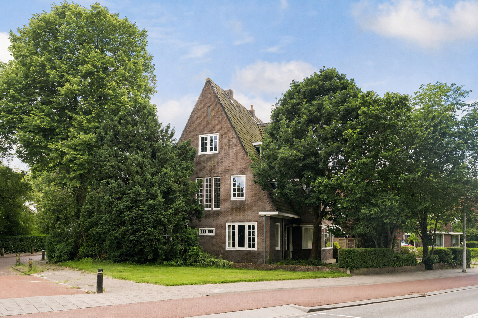 Bolswarderweg 15 aan het Wilhelminapark